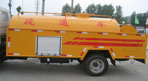 東風(fēng)福瑞卡高壓清洗車(chē)