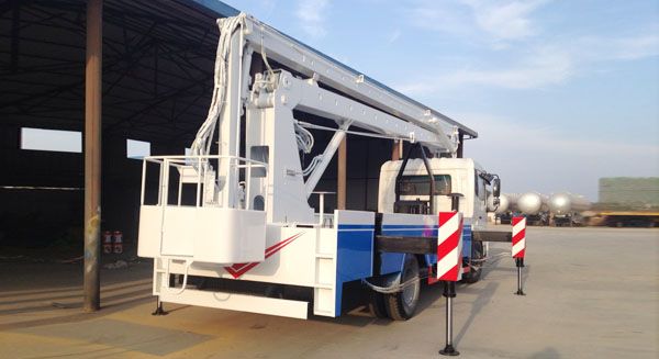 東風(fēng)天錦高空作業(yè)車(chē)